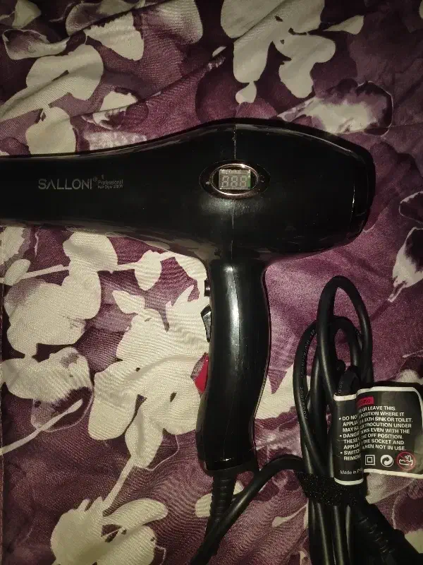 سشوار SALLONI|آرایشگاه و سالن‌های زیبایی|فردیس, شهرک ۱۱۰|دیوار