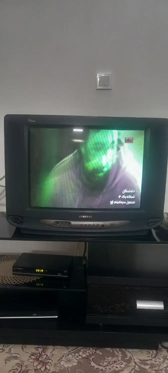 تلویزیون قدیمی سامسونگ 21 اینچ|تلویزیون و پروژکتور|بجنورد, |دیوار