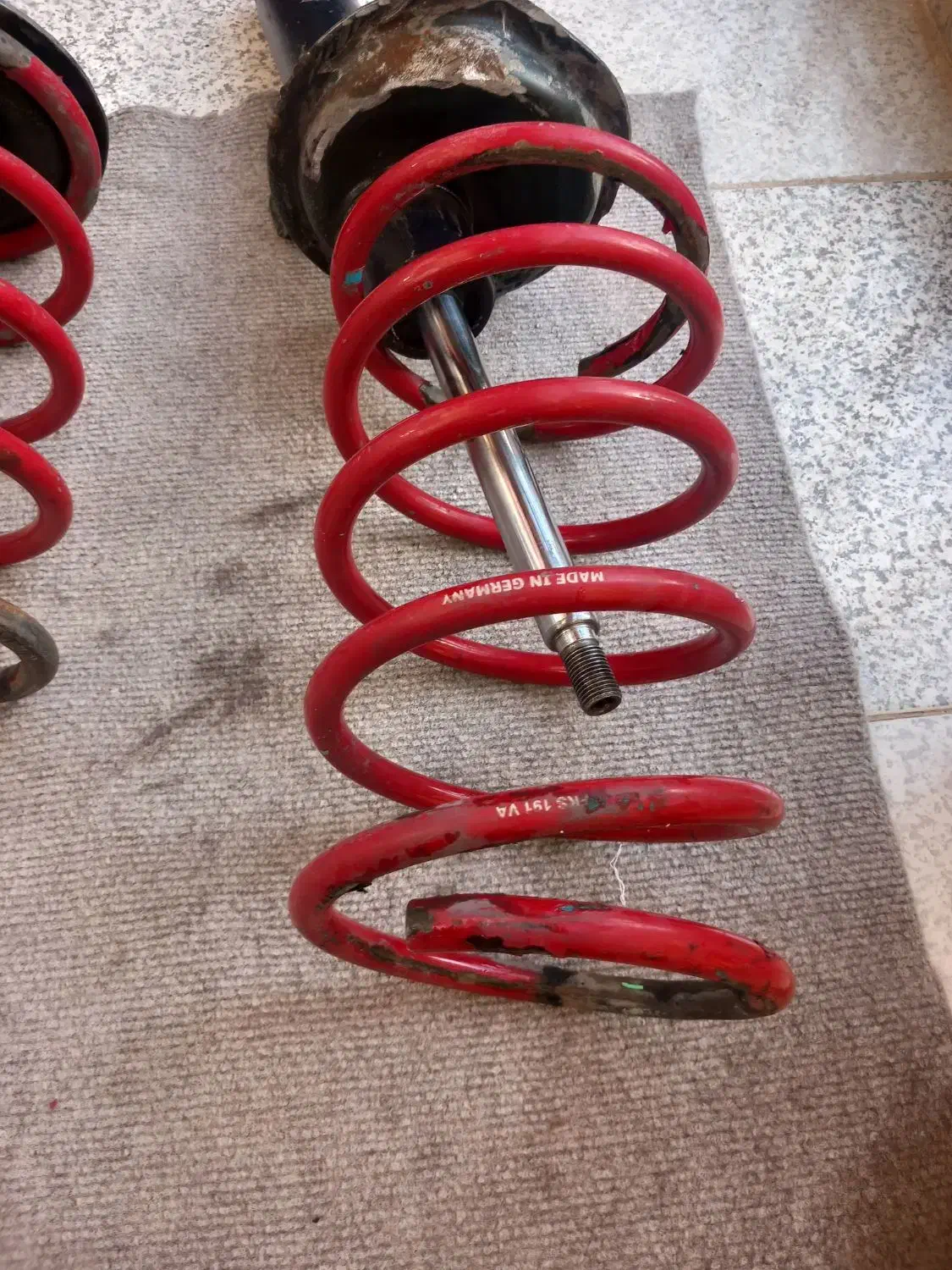 کمک با فنر ۴عدد نو کارنرککرده پژو|قطعات یدکی و لوازم جانبی|محمدشهر, محمدشهر|دیوار