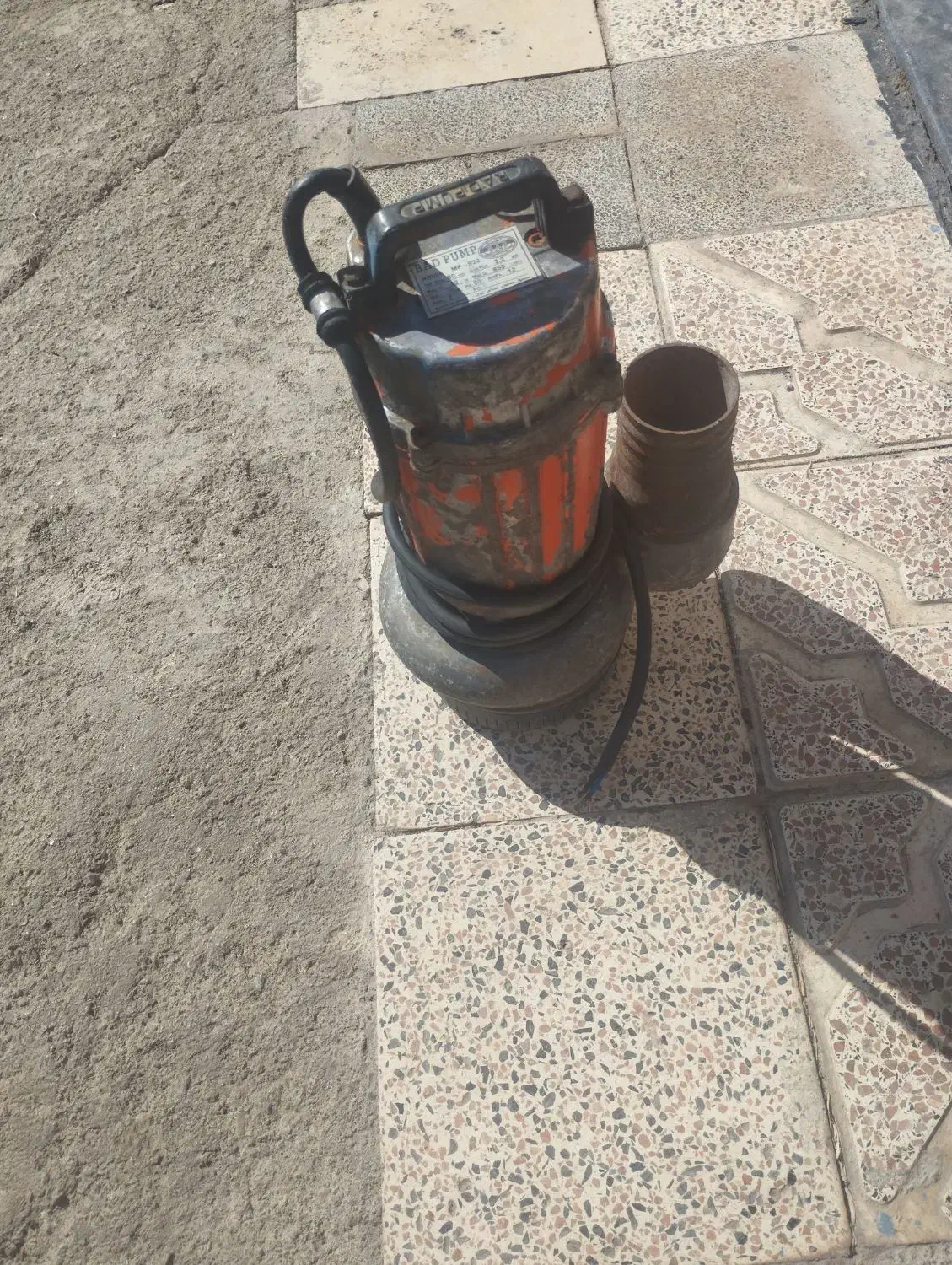 پمپ اب|ابزارآلات|سلماس, |دیوار