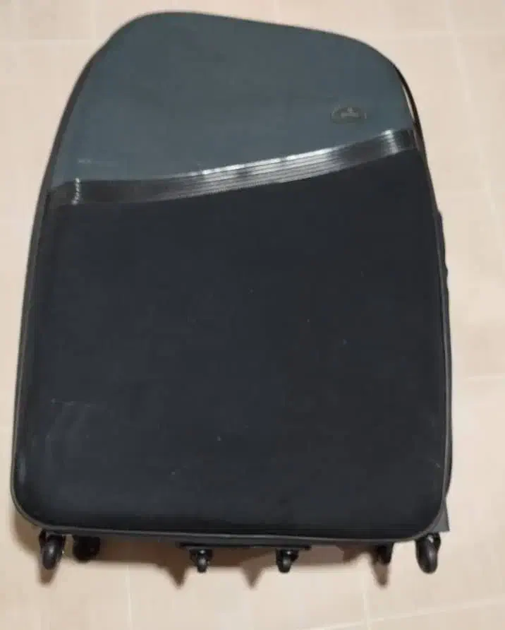 چمدان بزرگ|کیف، کفش، کمربند|شهرکرد, |دیوار