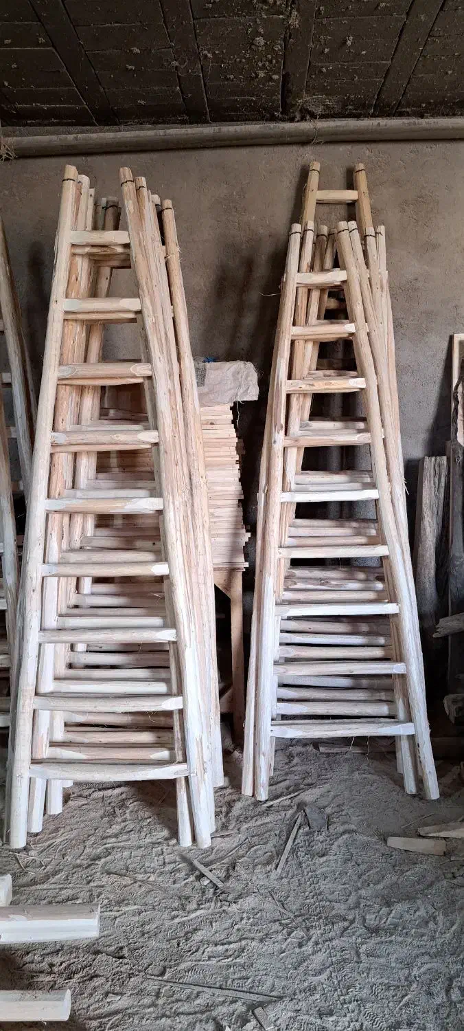 نردبان، میخ چوبی، تخت|ابزارآلات|مشهد, عامل|دیوار