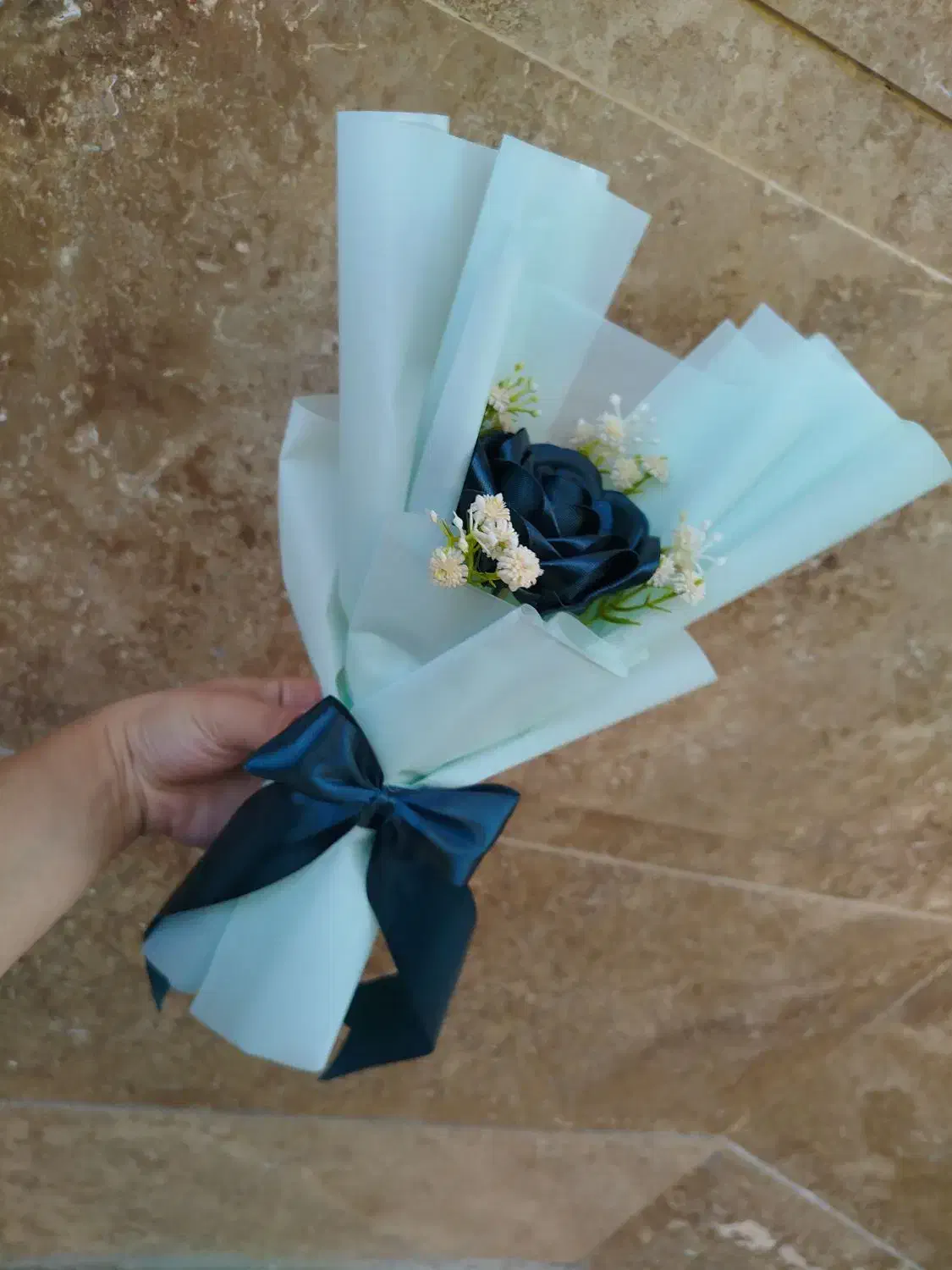 رز روبانی|گل مصنوعی|ارومیه, |دیوار