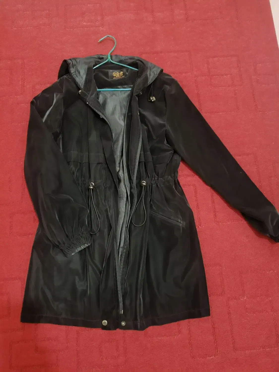 پیراهن و بارونی|لباس|رشت, جهاد|دیوار