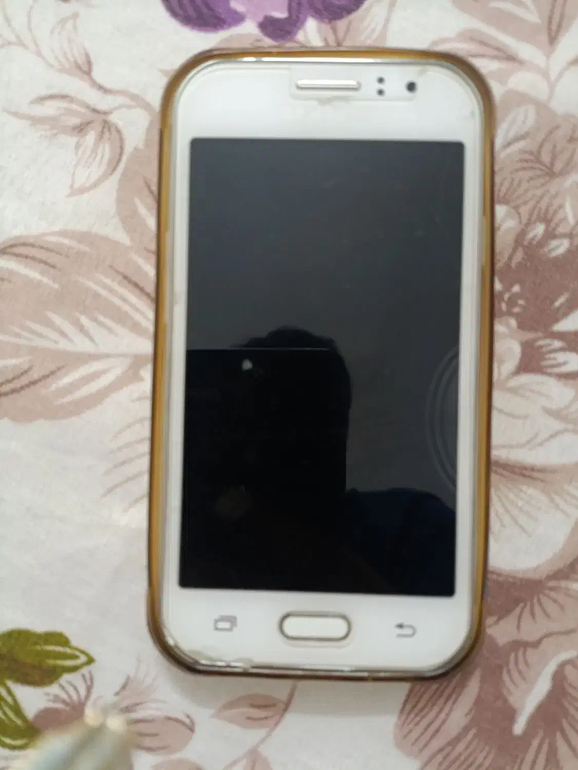 سامسونگ Galaxy J1 با حافظهٔ ۴ گیگابایت|موبایل|آران و بیدگل, |دیوار