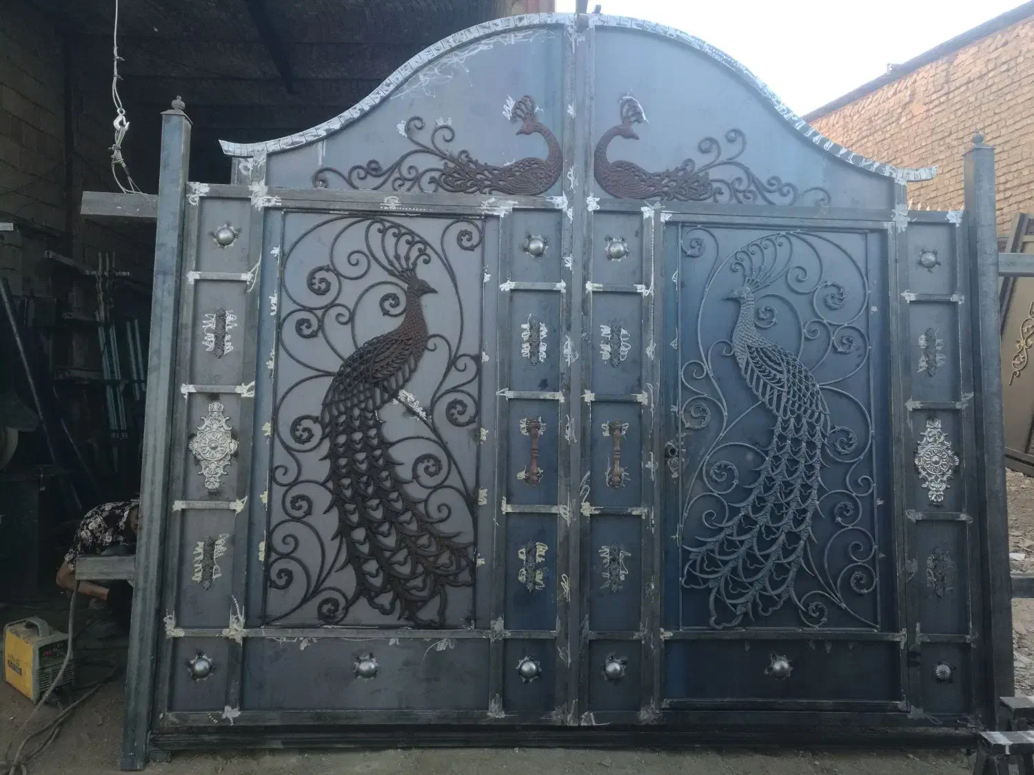 درب فرفژه باغی|مصالح و تجهیزات ساختمان|سبزوار, هفت تیر|دیوار