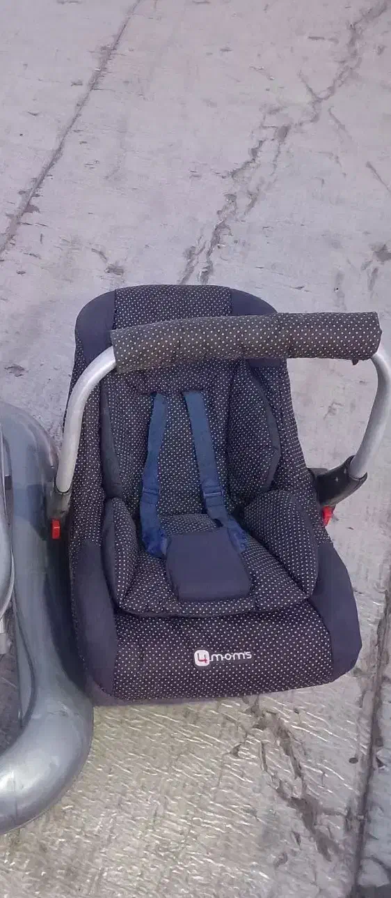 کریر|کالسکه و لوازم جانبی|اراک, |دیوار