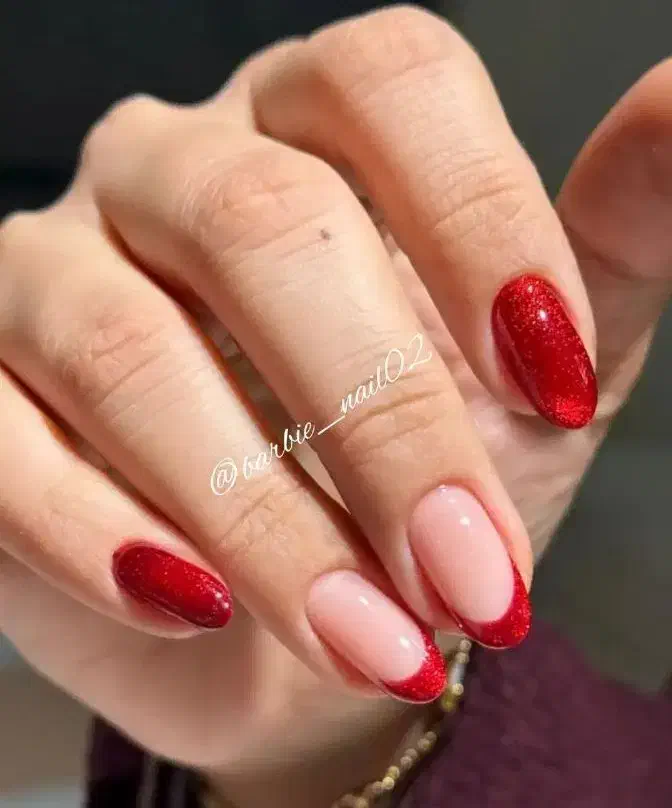 کاشت ناخن|خدمات آرایشگری و زیبایی|خرم‌آباد, |دیوار