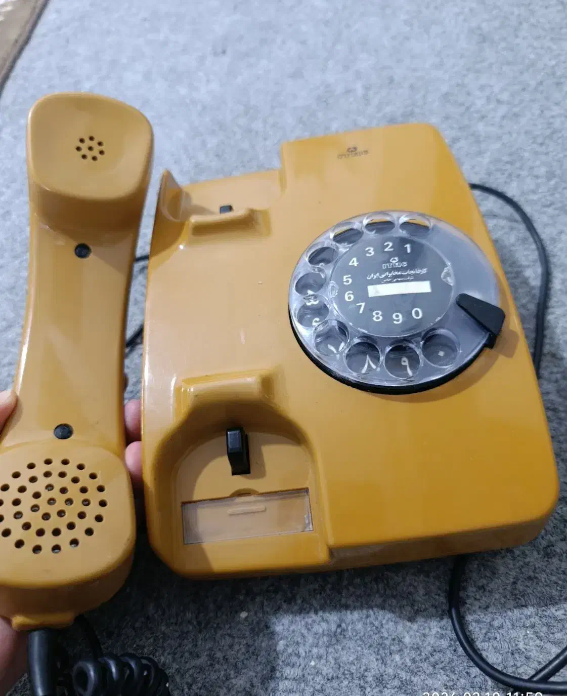 گوشی تلفن قدیمی|کلکسیون اشیاء عتیقه|میاندوآب, |دیوار