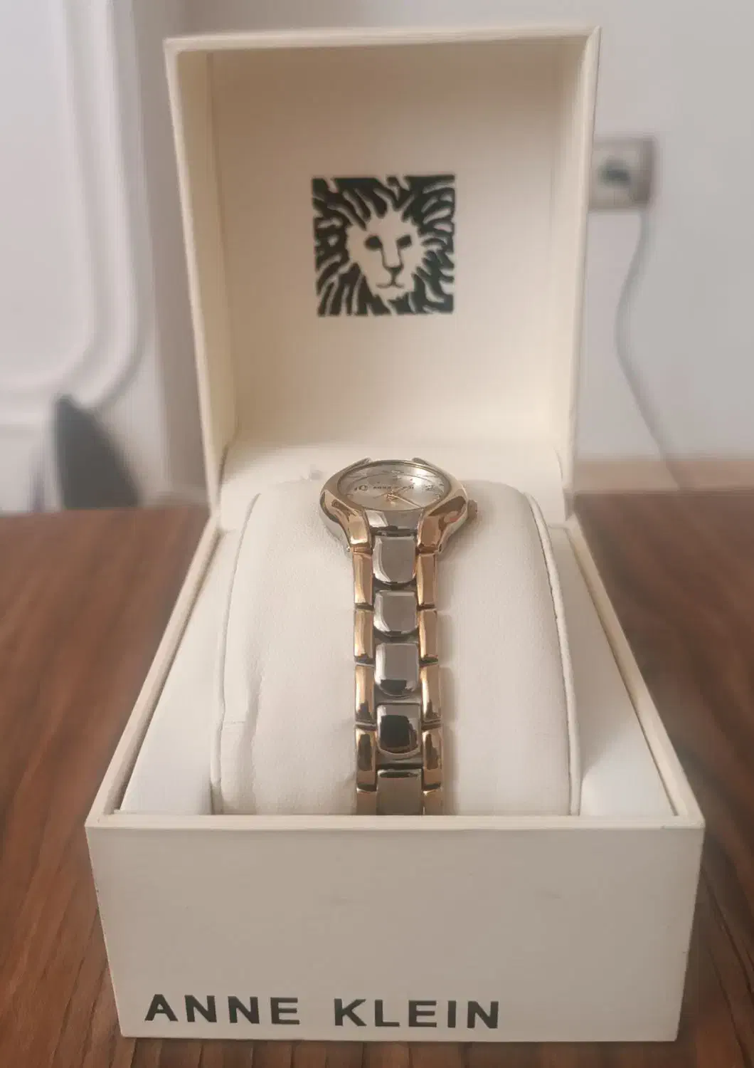 ساعت زنانه اصل|ساعت|رشت, سعدی (تختی)|دیوار