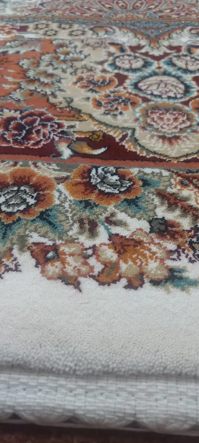 فرش ۹ متری ۷۰۰ شانه|فرش|گنبد کاووس, |دیوار