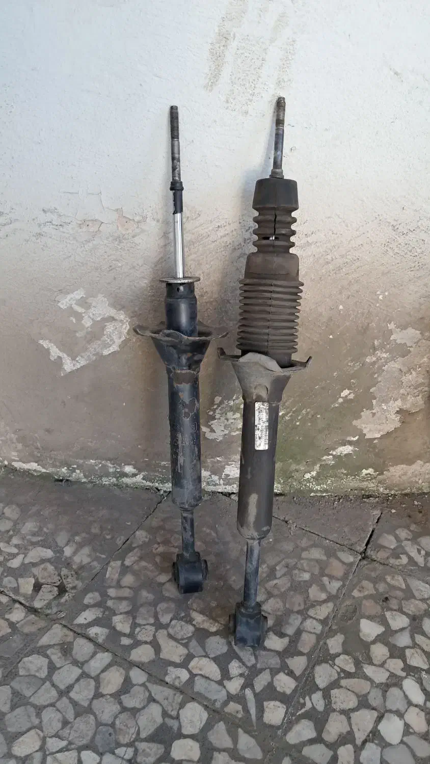 کمک عقب و چراغ جلو پراید ۱۳۲ ۱۱۱|قطعات یدکی و لوازم جانبی|رشت, شهرک صبا|دیوار