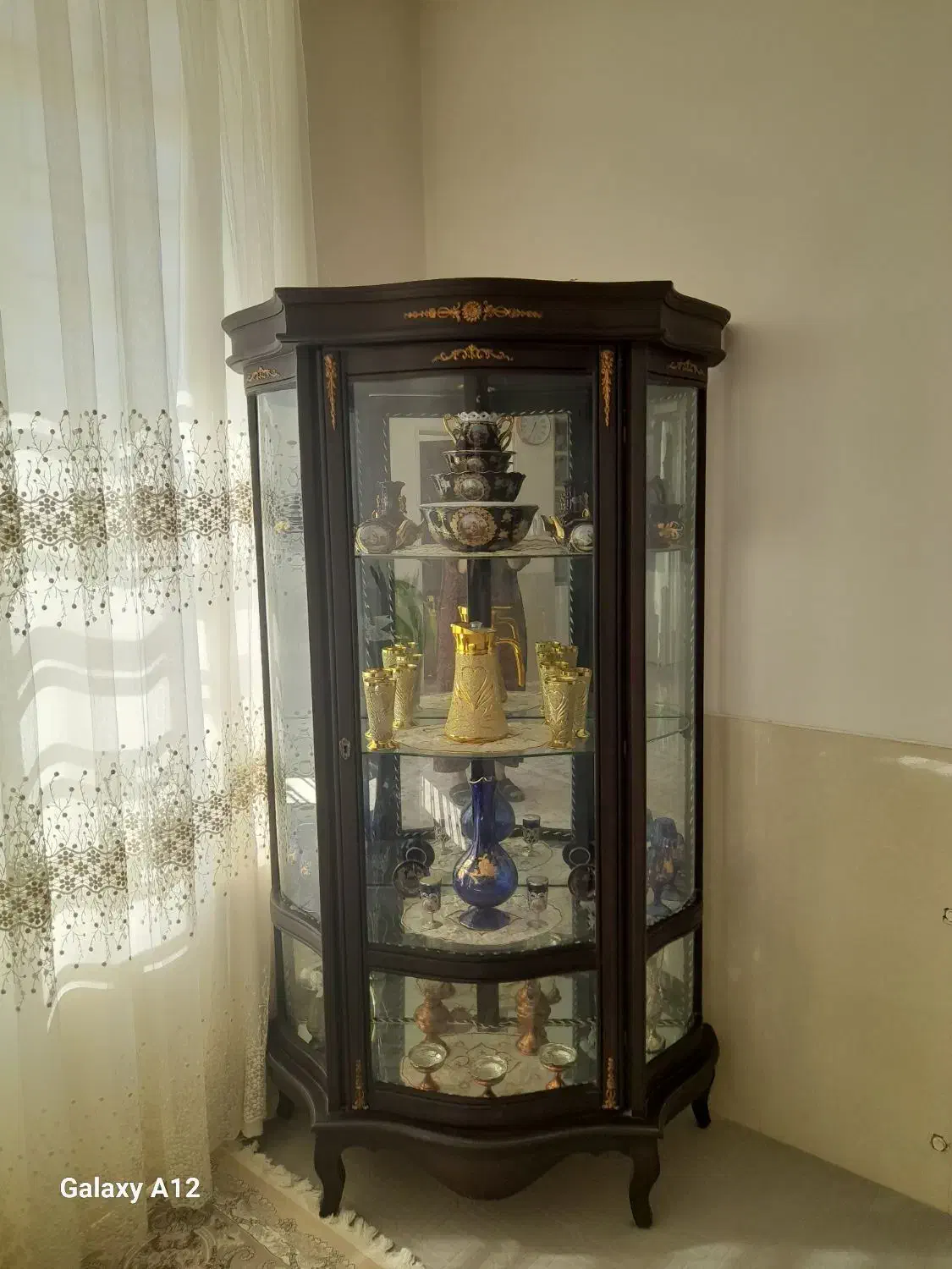 بوفه ای کاملا سالم بدون هیچ خطو و خشی|بوفه، ویترین، کنسول|ارسنجان, |دیوار