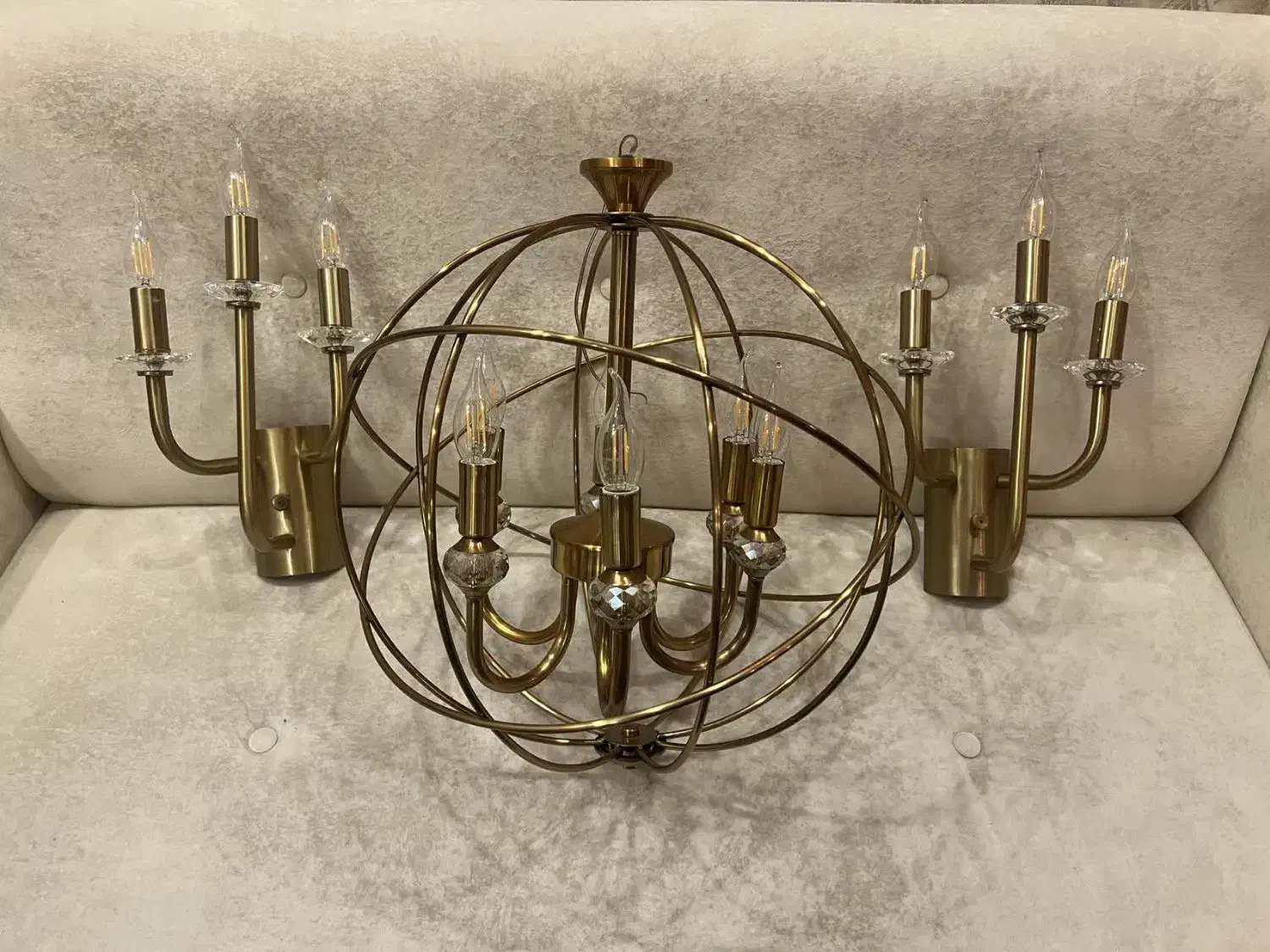 لوستر ۵ شاخه مدرن با ۲ عدد دیوارکوب ۳ شاخه در حد|لوستر و چراغ آویز|مشهد, فارغ التحصیلان|دیوار