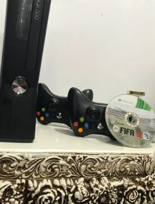 (2 دسته+بازی) Xbox Slim E + KINEKT|کنسول، بازی ویدئویی و آنلاین|امیدیه, |دیوار