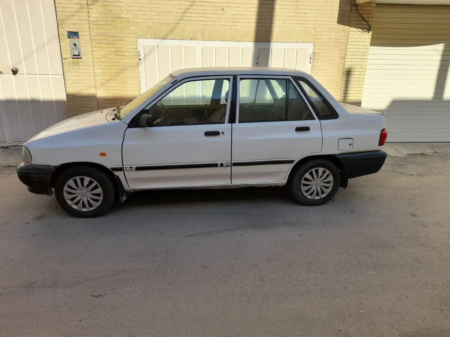 پرایدمدل۱۳۸۳ سالم|خودرو سواری و وانت|یزد, |دیوار