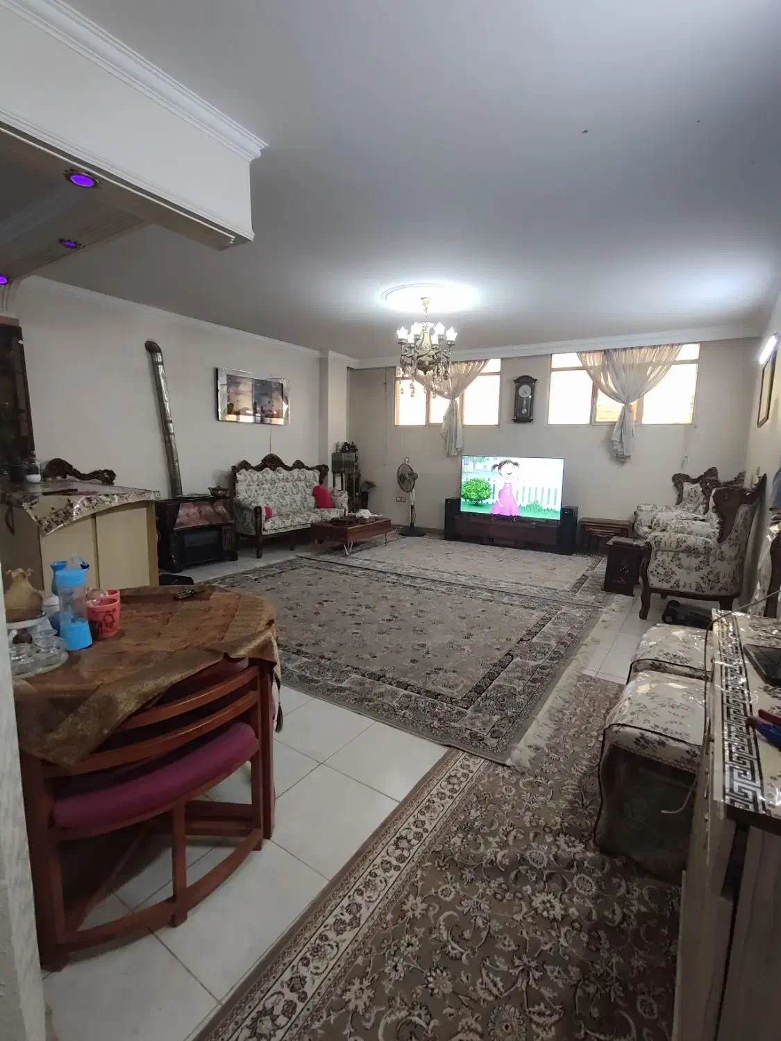 بر اصلی جنت/ 97 متر /2 خواب/ ابتدای هشت بهشت|فروش آپارتمان|شاهینشهر, شهرک هشت بهشت|دیوار