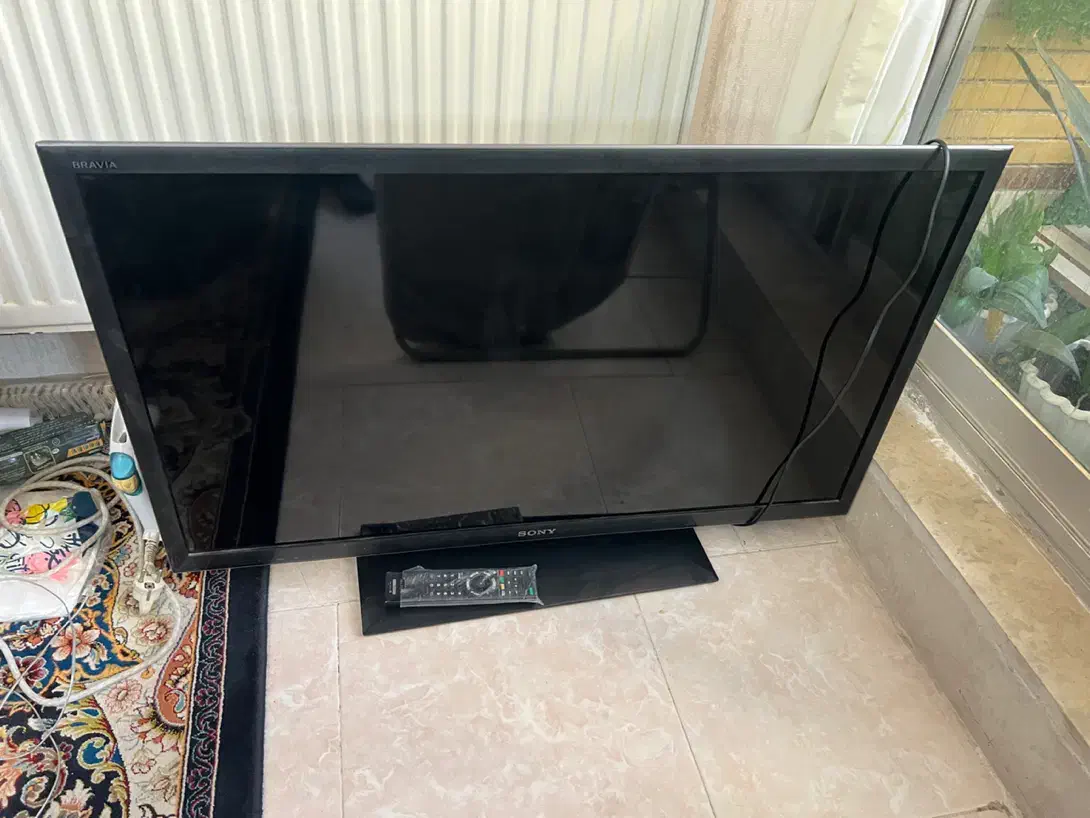 تلویزیون سونی ۴۰ اینچ Bravia|تلویزیون و پروژکتور|شیراز, قدوسی غربی|دیوار