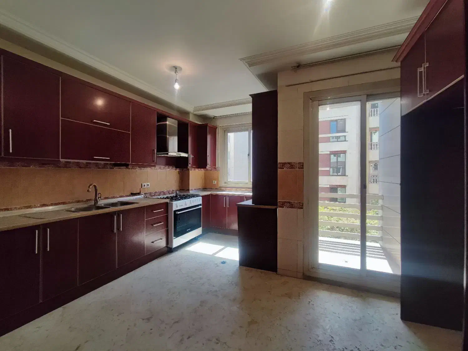 ۹۳ متری فول امکانات لطفعلی خانی( همایونشهر جنوبی)|فروش آپارتمان|تهران, حبیب الله|دیوار