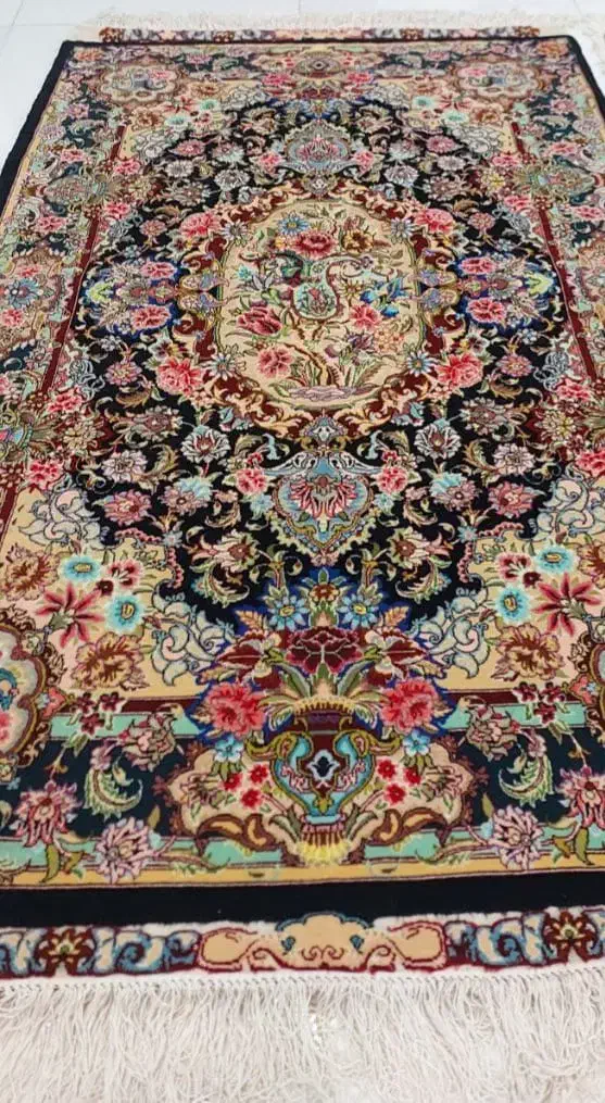 فرش دستبافت ابریشم (یک جفت)|فرش|قزوین, |دیوار