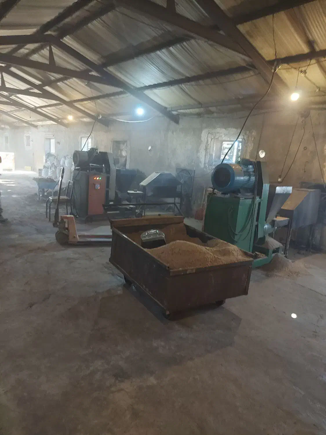 دونفراقاجهت تولیدزغال فشرده|استخدام صنعتی، فنی، مهندسی|اردبیل, |دیوار