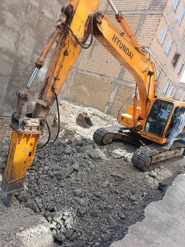 خاکبرداری توسط مینی بیل.بابکت.خاور.حمل نخاله|خدمات حمل و نقل|چهارباغ, |دیوار