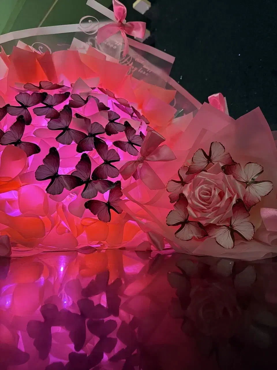 دسته گل روبانی و بوکت پروانه ای|گل مصنوعی|شیراز, درکی|دیوار