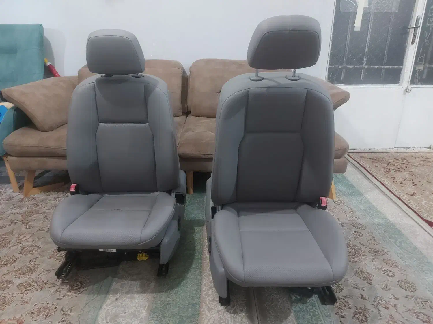 صندلی بنز c240|قطعات یدکی و لوازم جانبی|شیراز, میدان قائم|دیوار