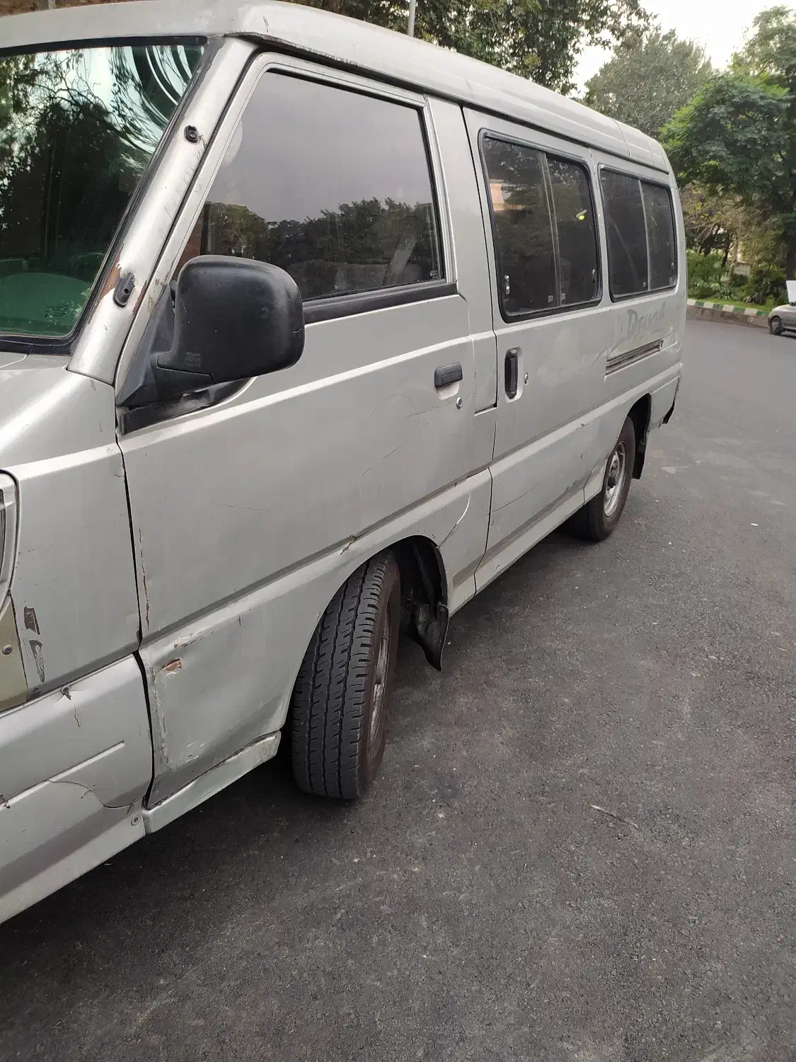 ون دلیکا 2000 تاکسی|خودرو سواری و وانت|تهران, نازی‌آباد|دیوار