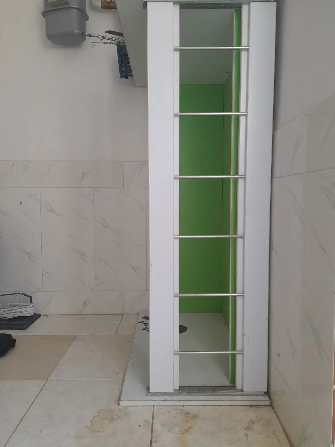 تخت|تخت و صندلی بچه|آباده, |دیوار