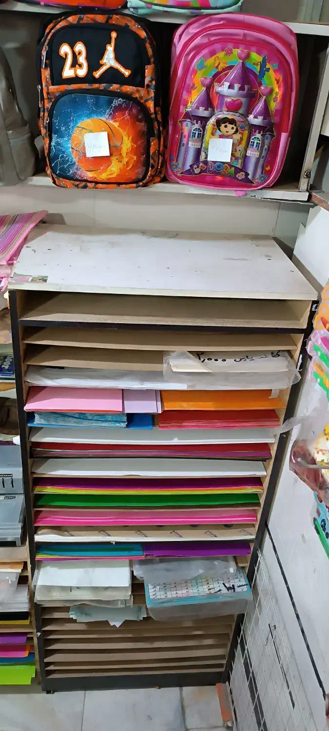 استند مقوا و مداد|فروشگاه و مغازه|نسیم‌شهر, |دیوار