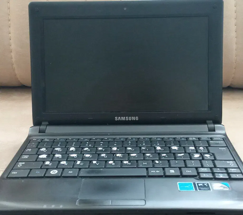 لب تاب|رایانه همراه|نیشابور, هفده شهریور|دیوار