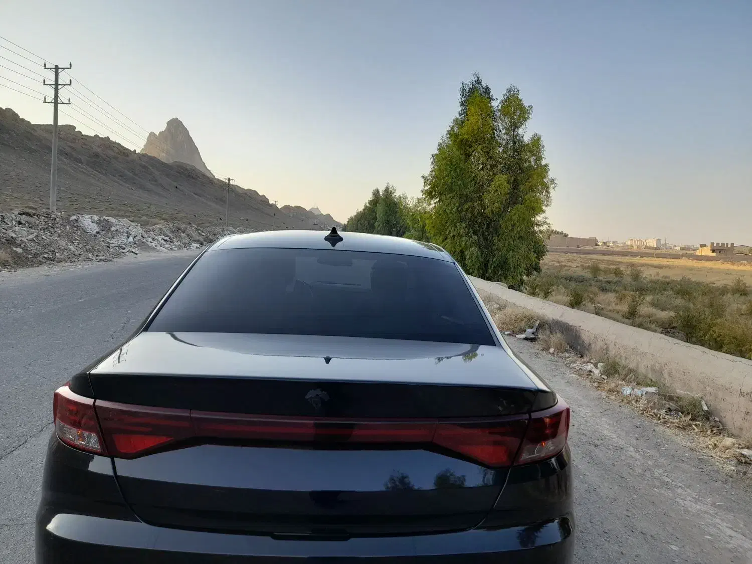 تارا مشکی بی رنگ ۴۰۳ با گارانتی فعال|خودرو سواری و وانت|قم, چهار مردان|دیوار