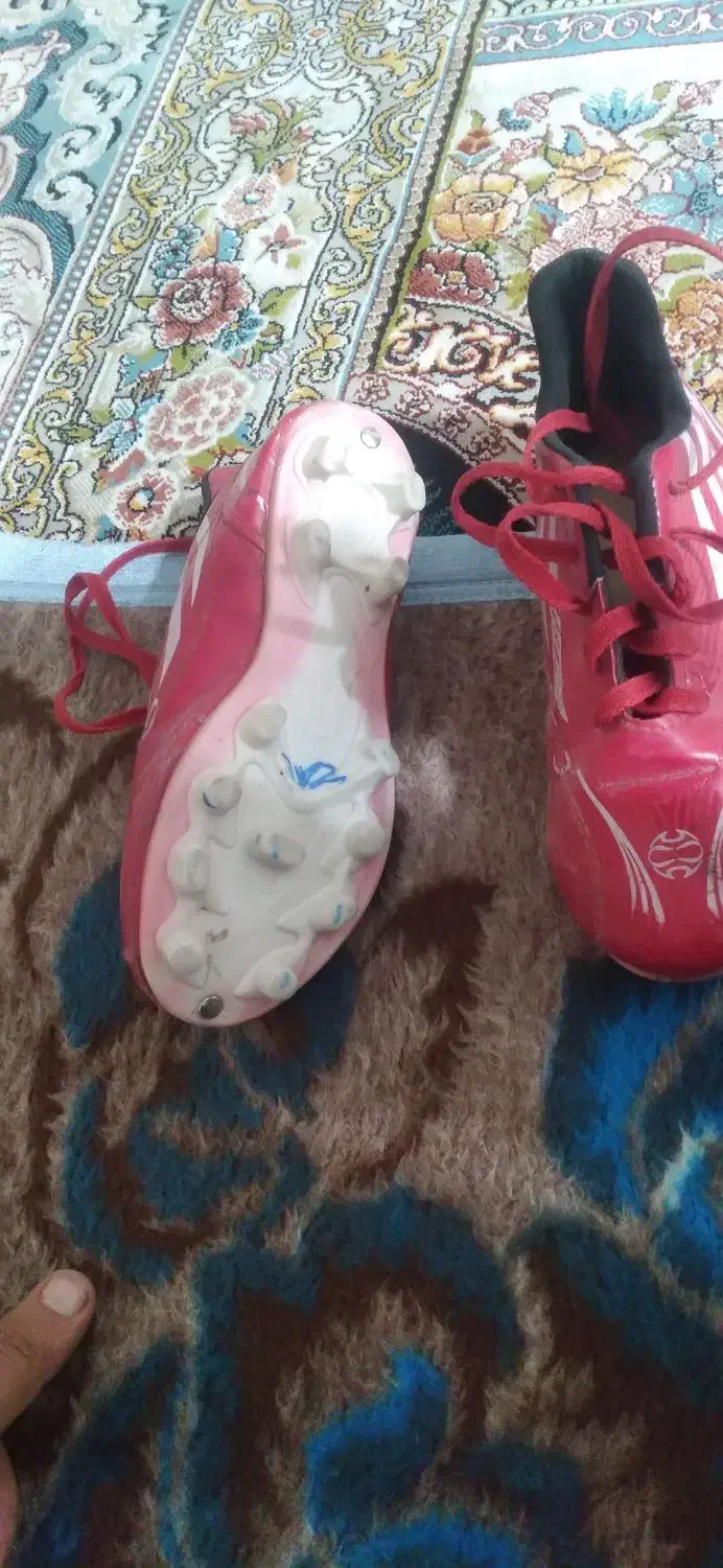 کفش فوتبال روی چمن|کفش و لباس بچه|نورآباد, |دیوار