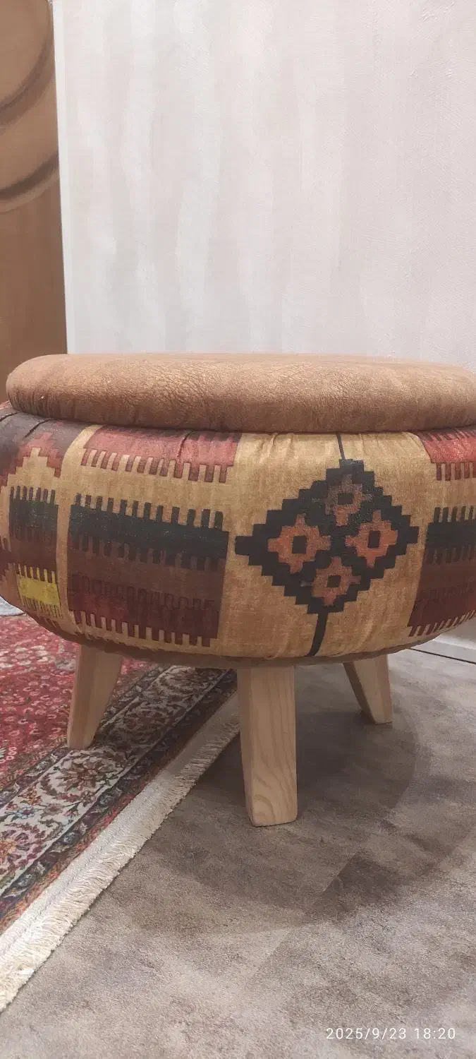 باف کنار مبل یا تخت|مبلمان خانگی و میز عسلی|شیراز, کوی زهرا|دیوار