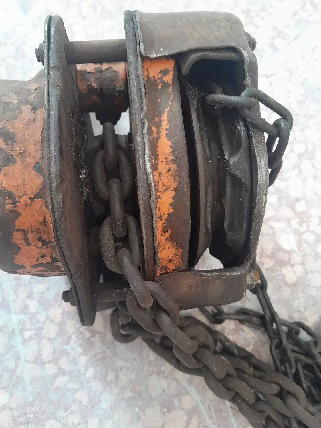 جرثقیل زنجیری|ابزارآلات|قم, نیروگاه|دیوار