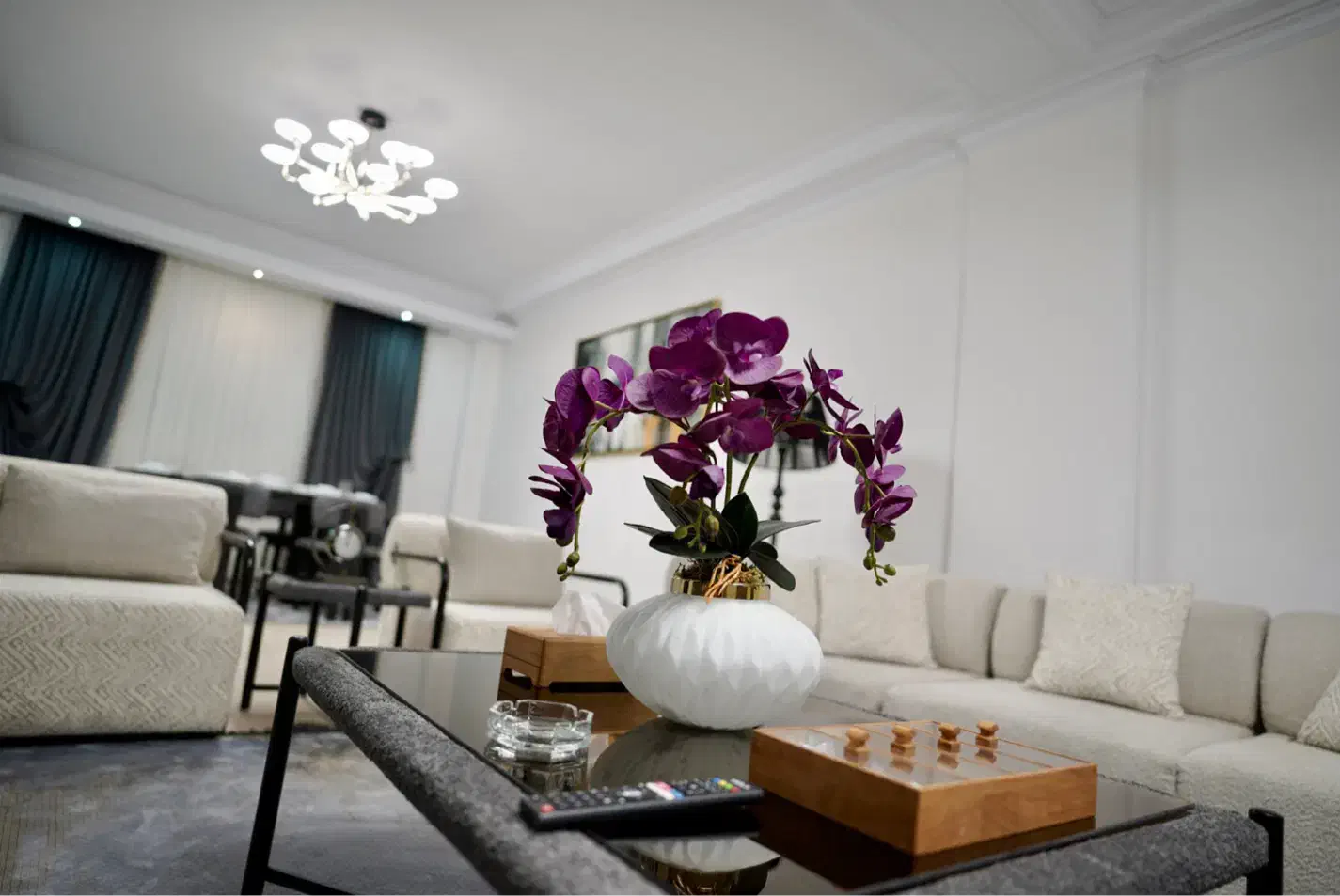 اجاره آپارتمان مبله (شیک،فول فرنیش )استخر دار|اجارهٔ کوتاهمدت آپارتمان و سوئیت|تهران, زعفرانیه|دیوار