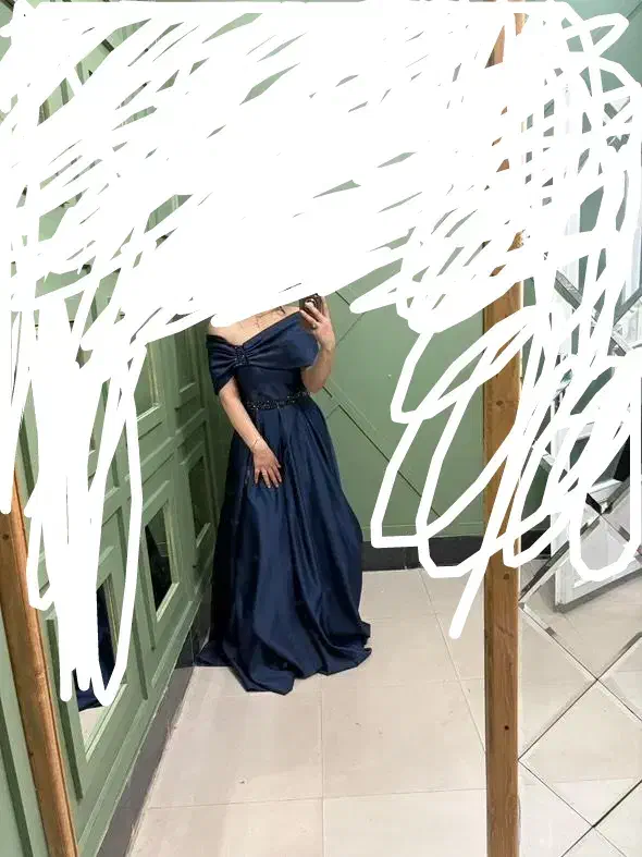 لباس مجلسی|لباس|گرگان, |دیوار