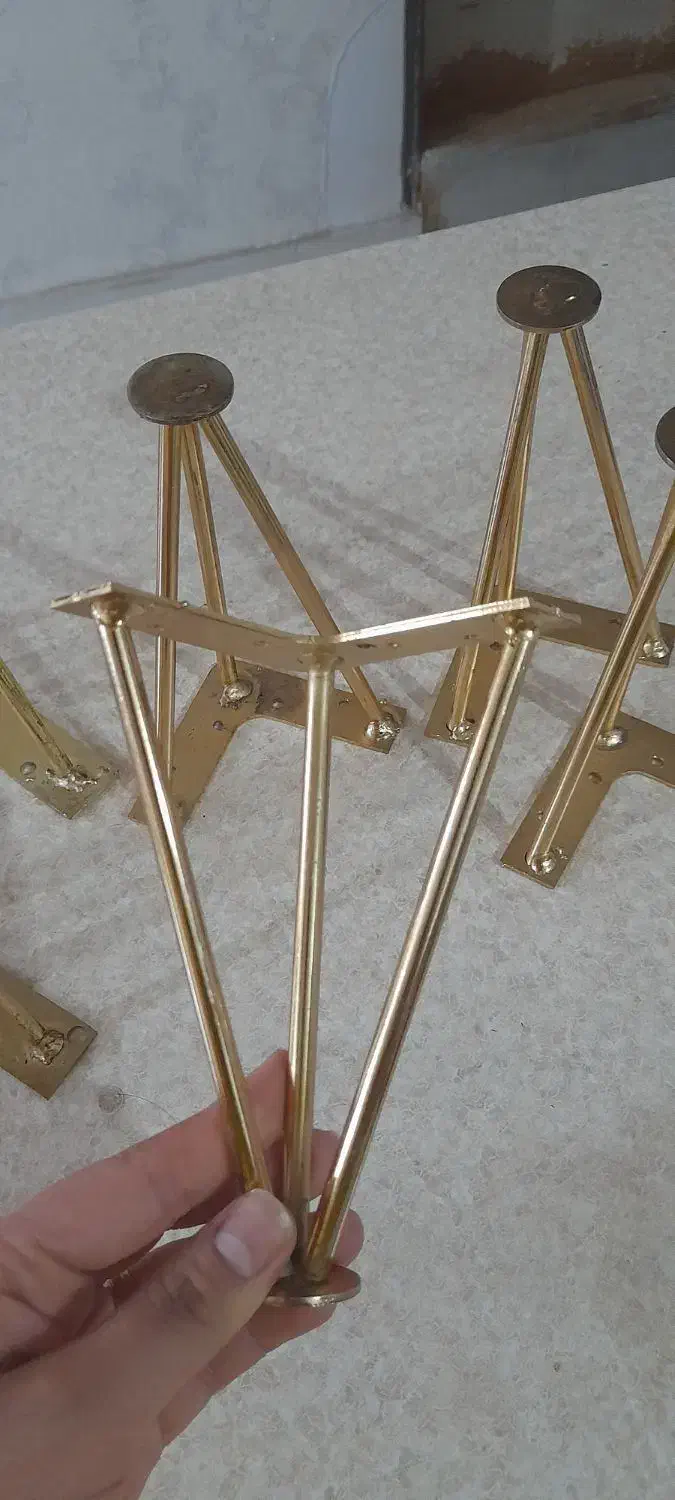 پایه فلزی|صندلی و نیمکت|زرندیه, |دیوار