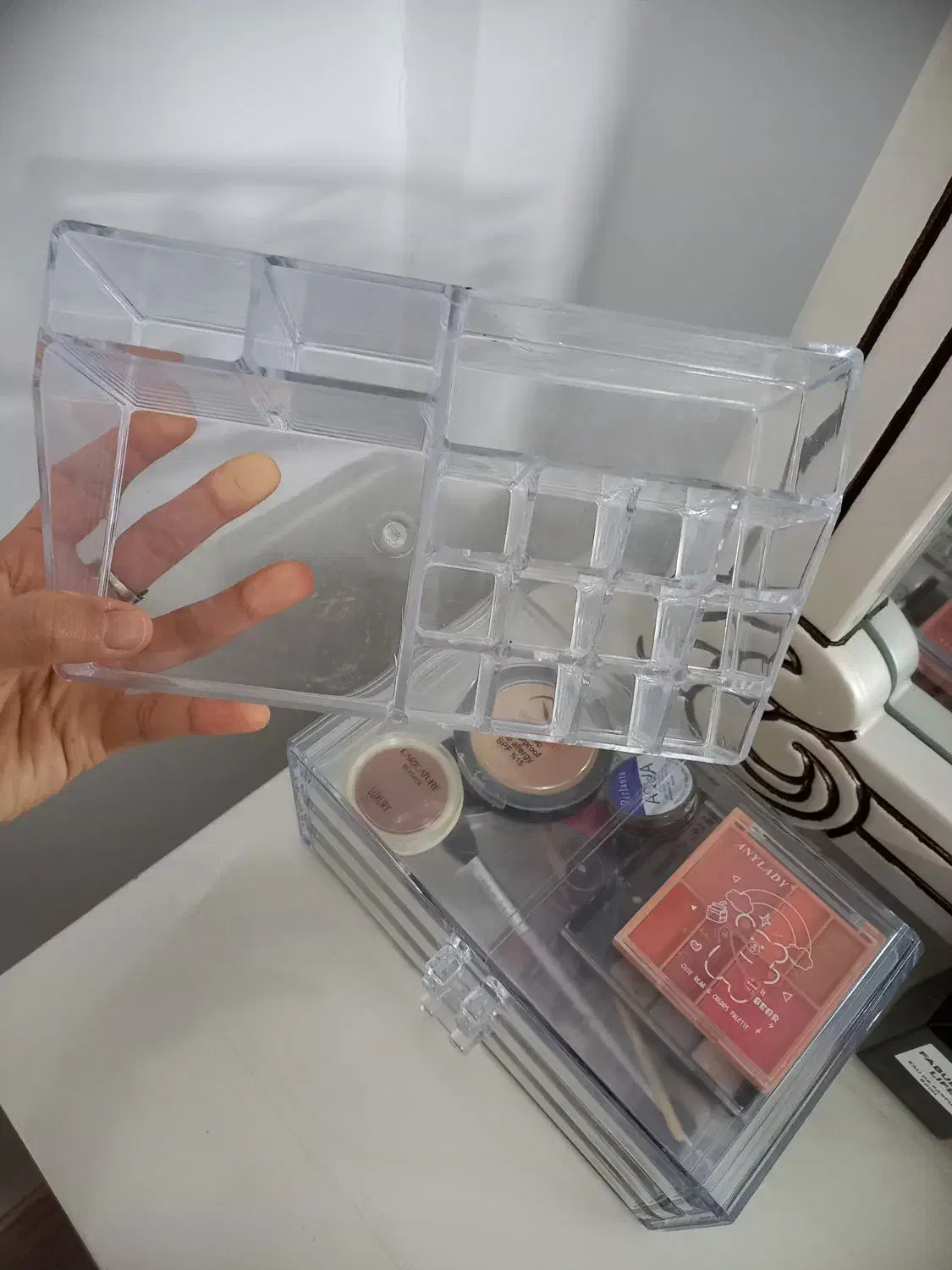 استند ارایشی|آرایشی، بهداشتی، درمانی|سبزوار, علمدار|دیوار