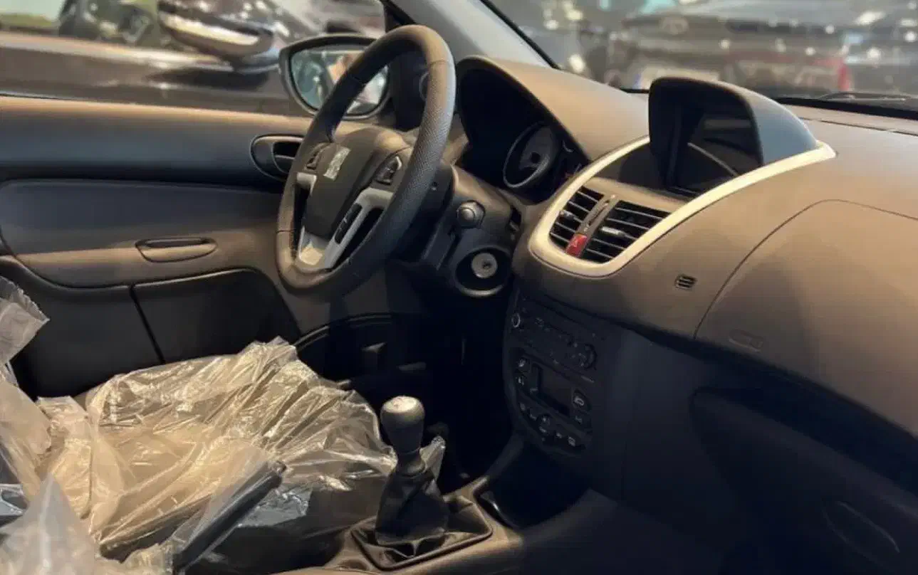 207 دنده مدل ۴۰۳|خودرو سواری و وانت|رشت, دیلمان|دیوار