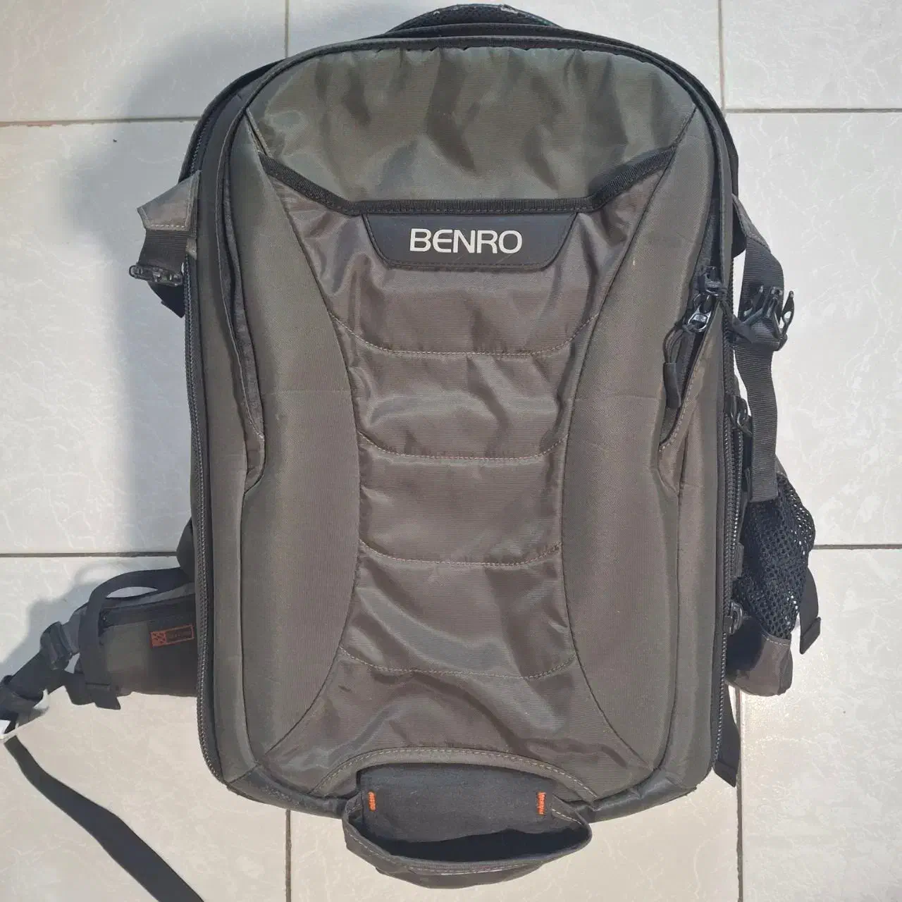 کوله عکاسی بنرو (اصل)|دوربین عکاسی و فیلم‌برداری|تهران, فردوس|دیوار