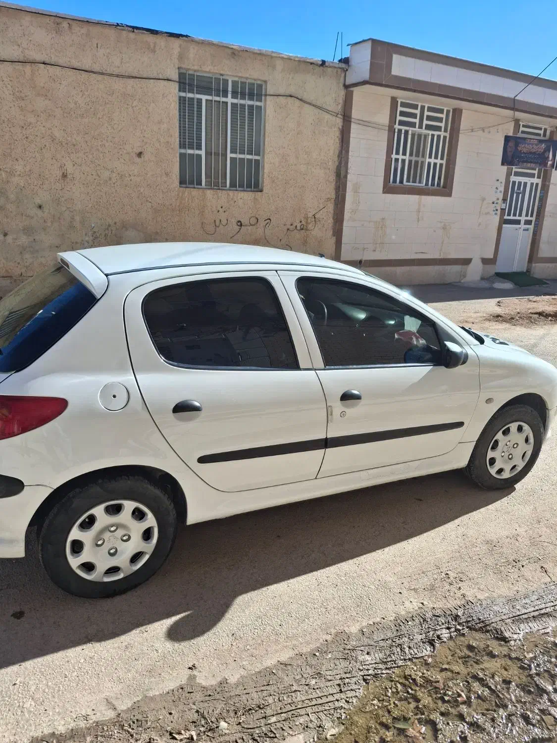 پژو ۲۰۶ مدل ۹۶ تیپ ۲|خودرو سواری و وانت|شیراز, گویم|دیوار