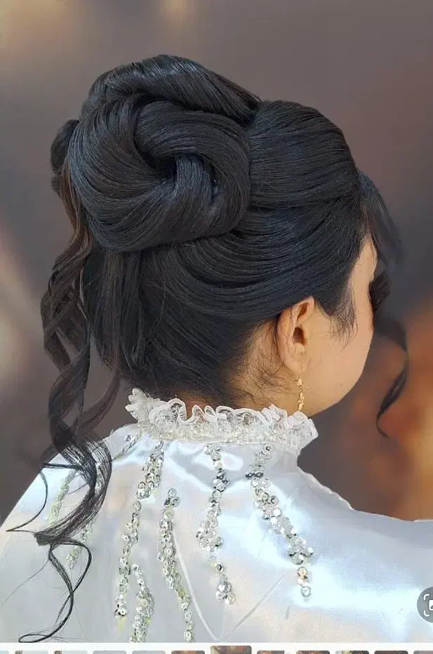 شینیون رایگان|خدمات آرایشگری و زیبایی|مرند, |دیوار