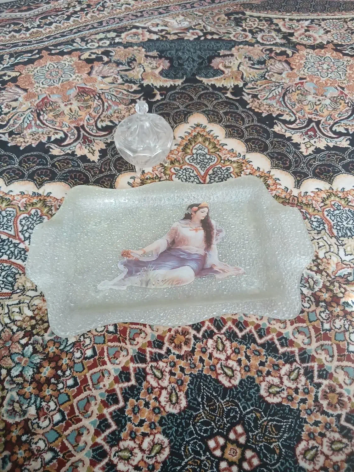 سینی|ظروف سرو و پذیرایی|گلبهار, شهر جدید گلبهار|دیوار