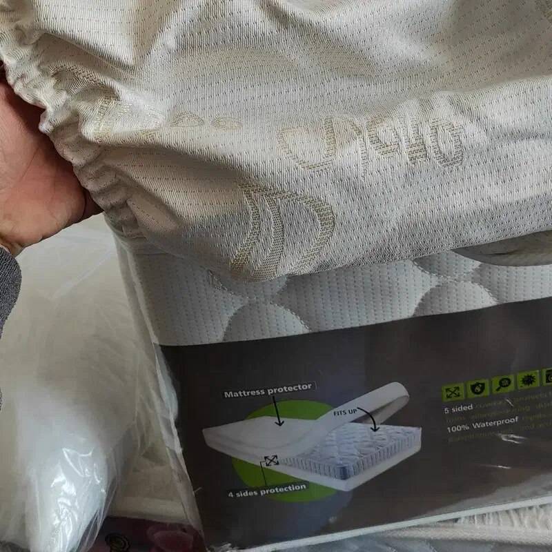 محافظ تشک ضدآب پددار بسیار باکیفیت|سرویس روتختی|اصفهان, شهرستان|دیوار