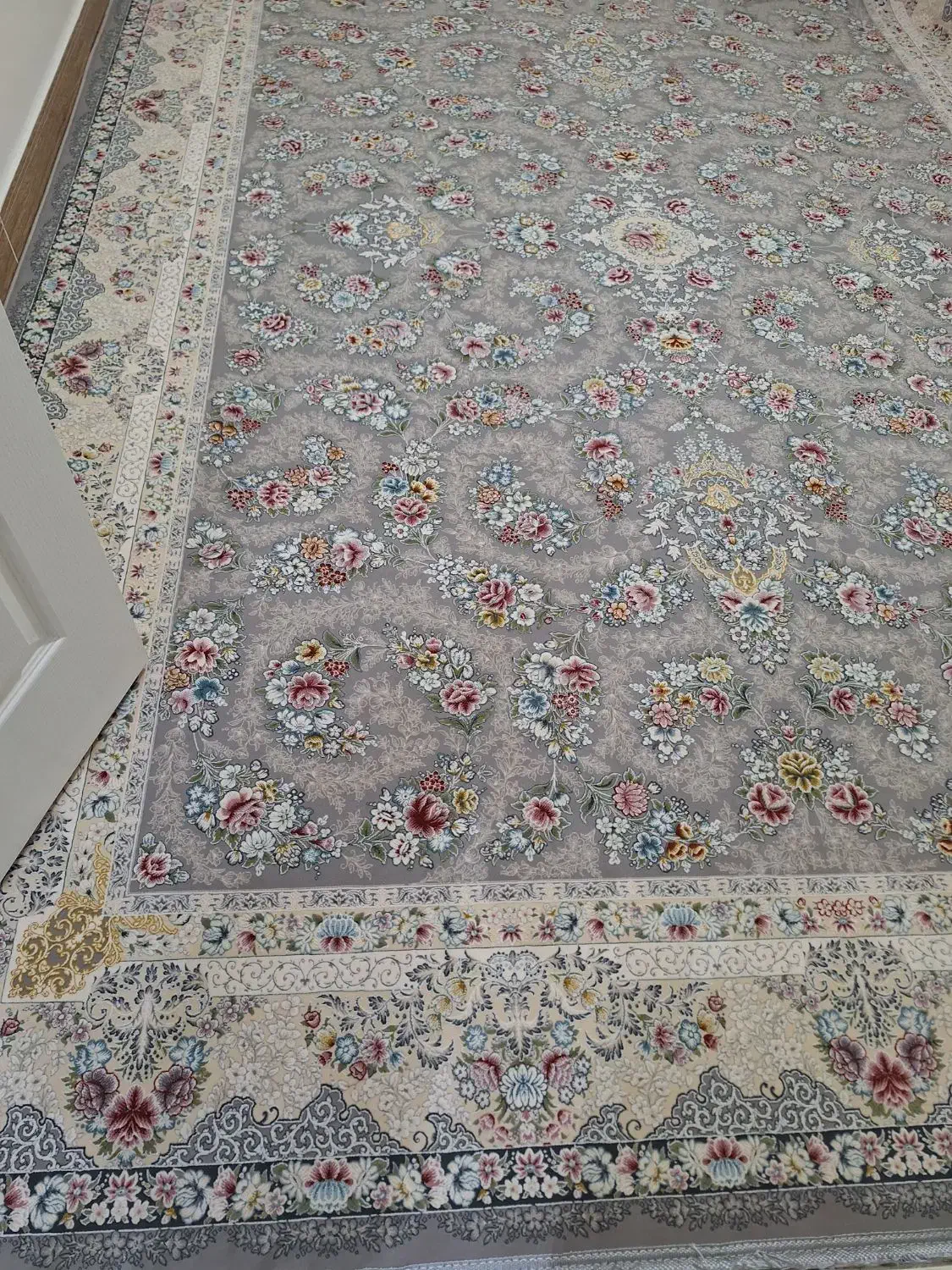 فرش ۹متری|فرش|شهریار, رضی آباد بالا|دیوار