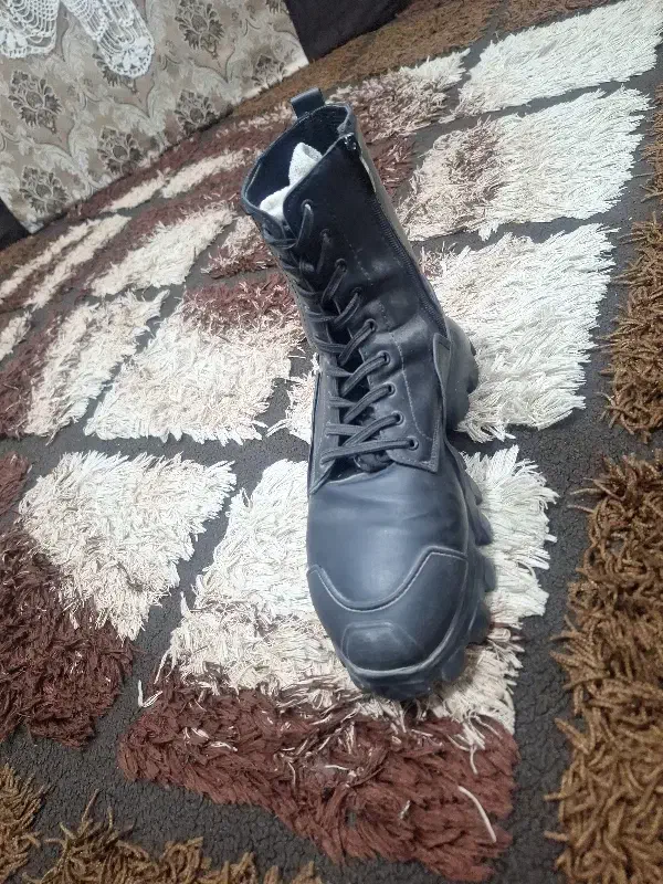 بوت برندِ دورچه گابانا (dolc&gabbana)|کیف، کفش، کمربند|شریف‌آباد, |دیوار