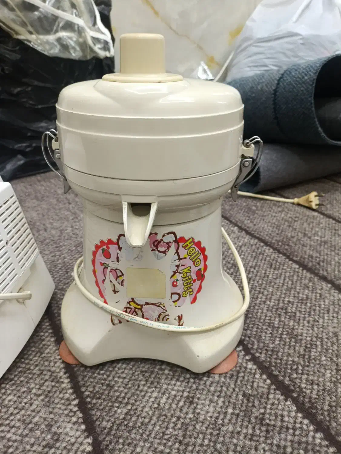 چرخ گوشت و آبمیوه گیری|سایر لوازم برقی|شیراز, شهدای شهرک سعدی|دیوار