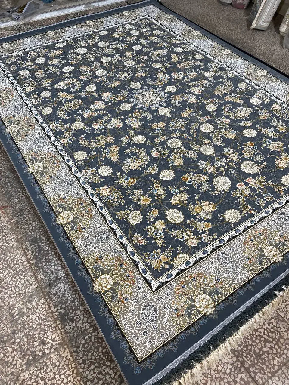 فرش ۱۲۰۰ شانه / طرح ملک|فرش|آران و بیدگل, |دیوار